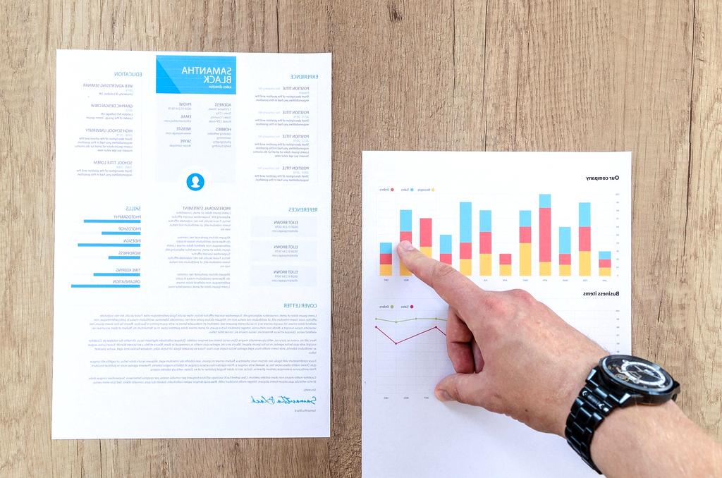 Growth and scaling concept visualization